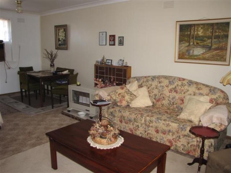 23 Hudson Street, Tumut NSW 2720