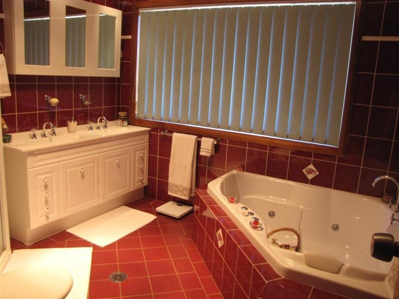 7 Clarence Street, Tumut NSW 2720