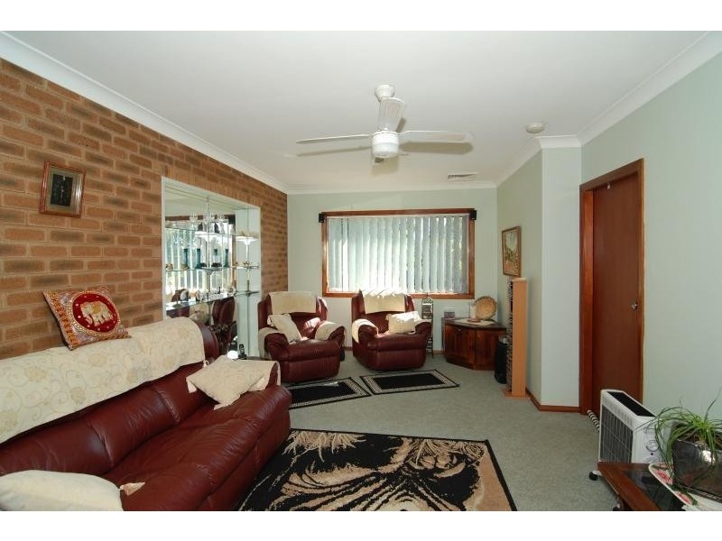 7 Clarence Street, Tumut NSW 2720