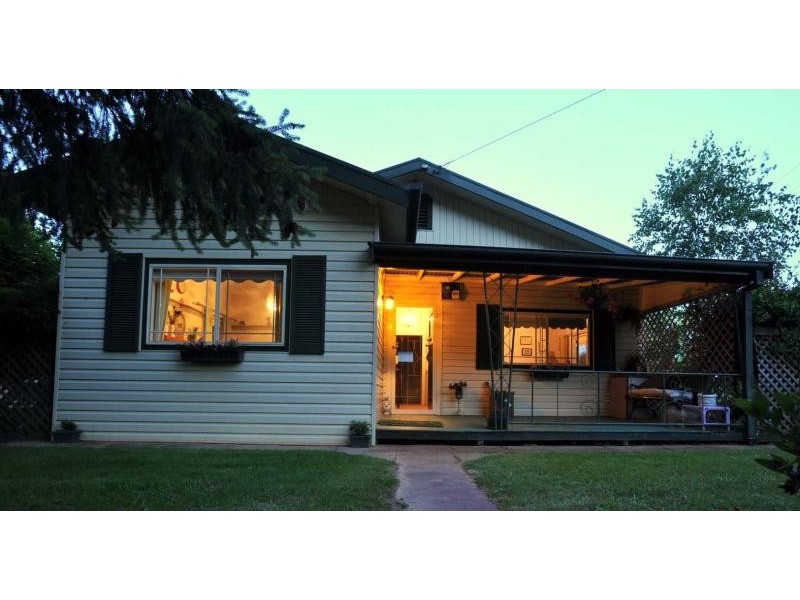 28 Batlow Avenue, Batlow NSW 2730