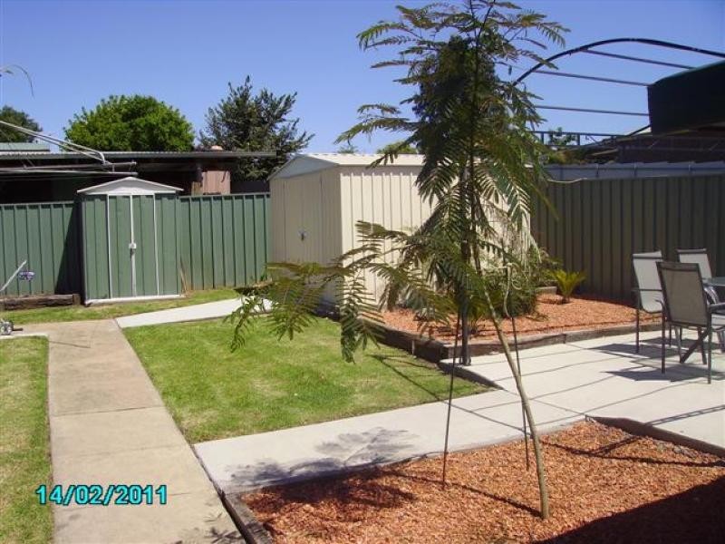 185 Capper St, Tumut NSW 2720