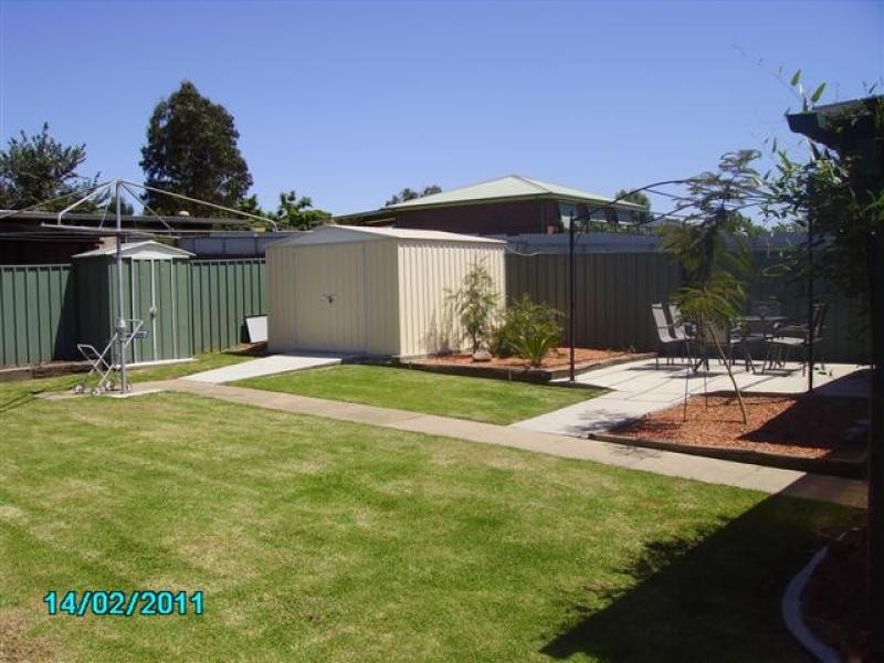 185 Capper St, Tumut NSW 2720