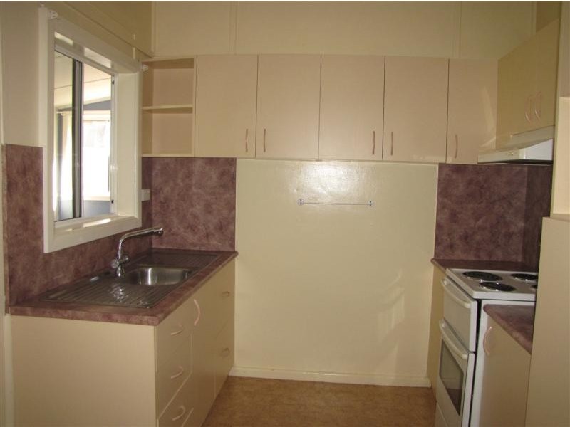 22 Clarke Street, Tumut NSW 2720