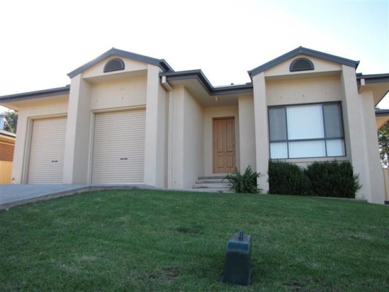 5 Harris Street, Tumut NSW 2720
