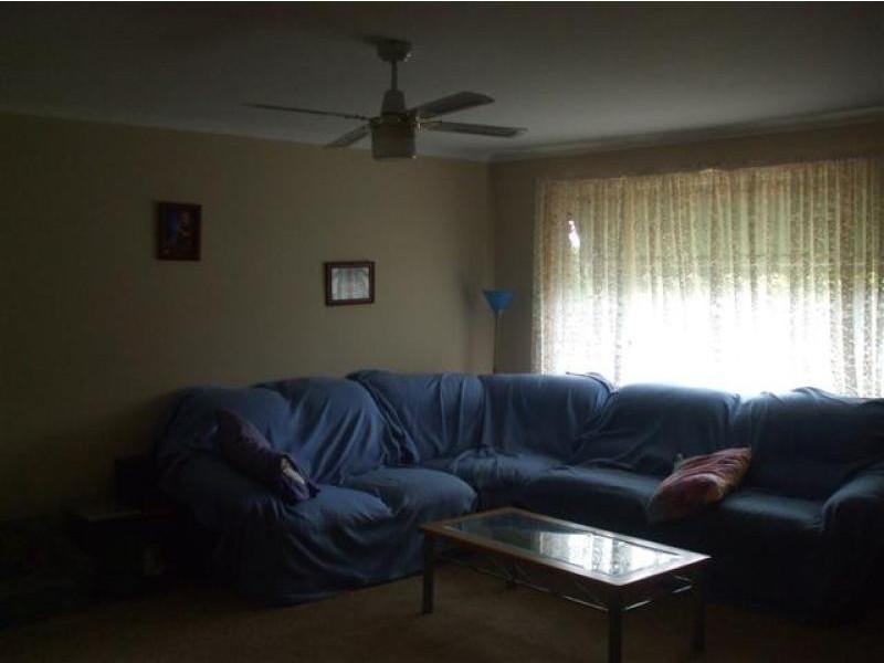 11 Wattle Crescent, Tumut NSW 2720