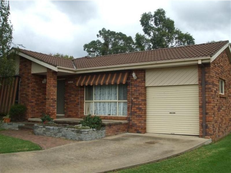 11 Wattle Crescent, Tumut NSW 2720