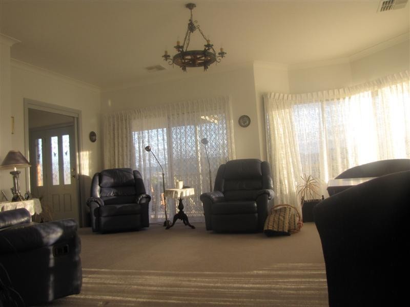 15 Hargreaves Close, Tumut NSW 2720