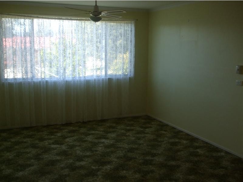 80 broughton street, Tumut NSW 2720