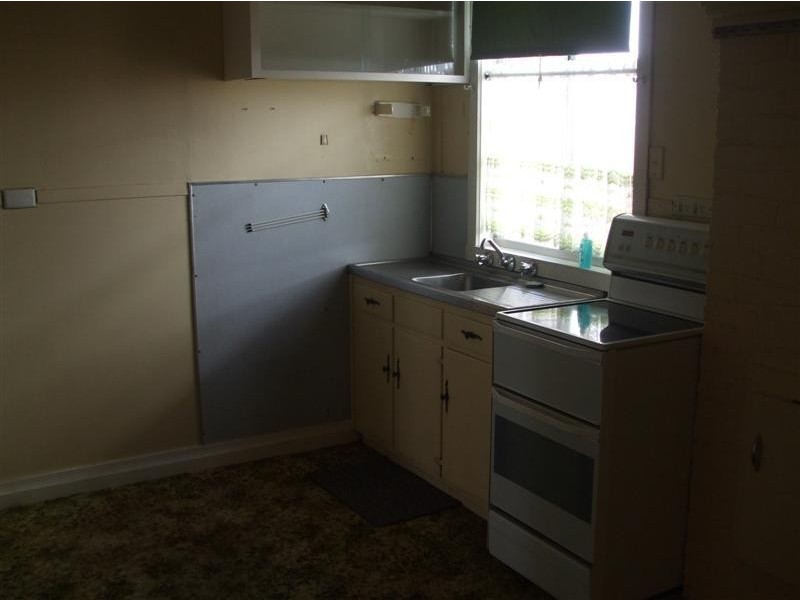 80 broughton street, Tumut NSW 2720