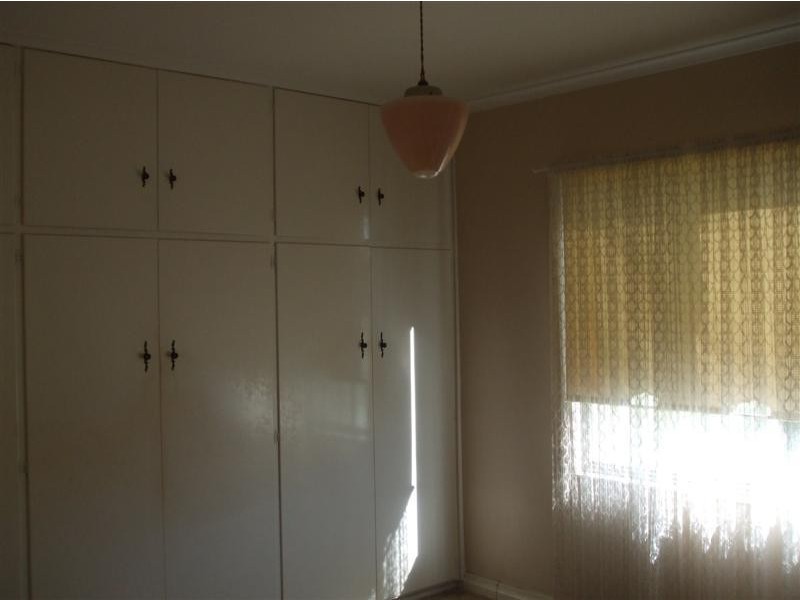 80 broughton street, Tumut NSW 2720