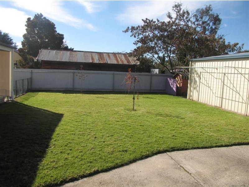14 Howick Street, Tumut NSW 2720