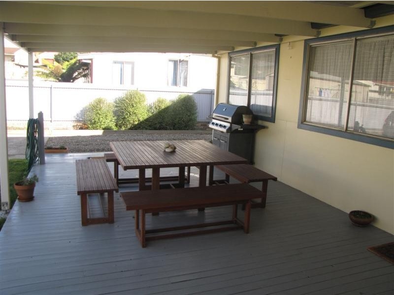 14 Howick Street, Tumut NSW 2720