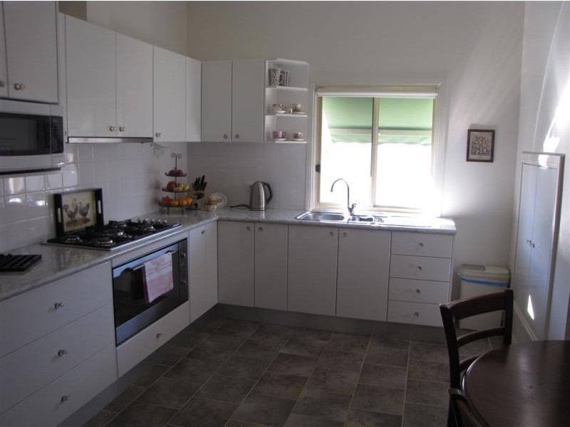 14 Howick Street, Tumut NSW 2720