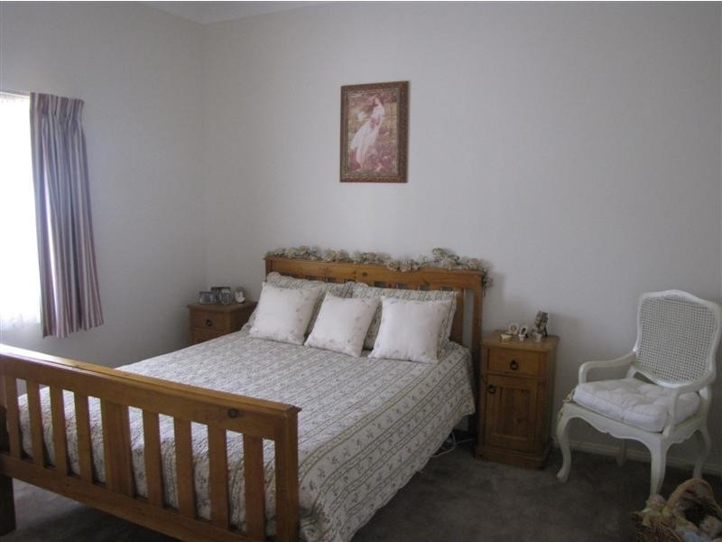 14 Howick Street, Tumut NSW 2720