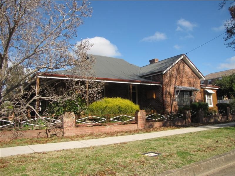 81 Tumut Street, Adelong NSW 2729