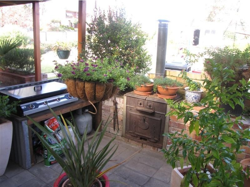 81 Tumut Street, Adelong NSW 2729