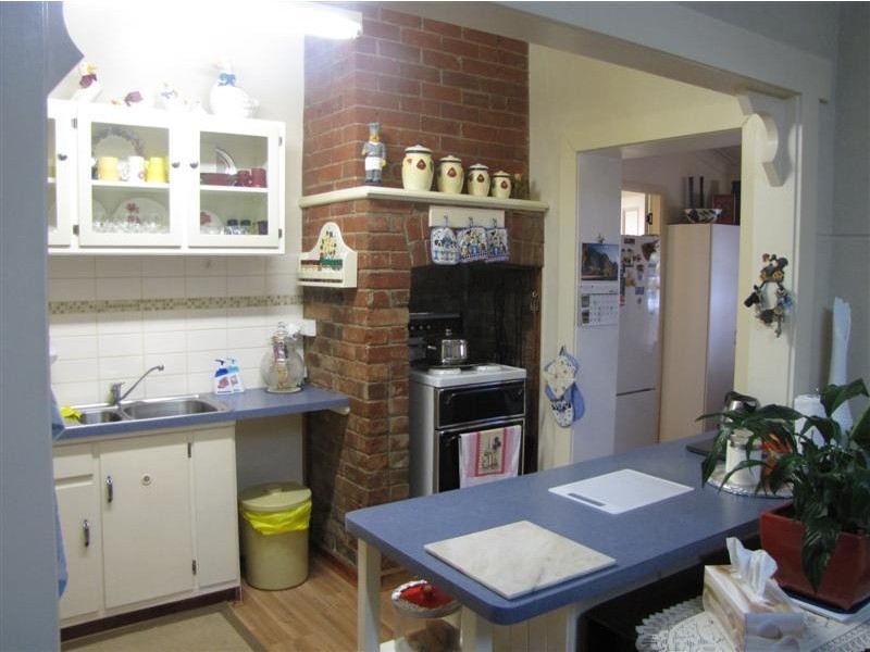 81 Tumut Street, Adelong NSW 2729