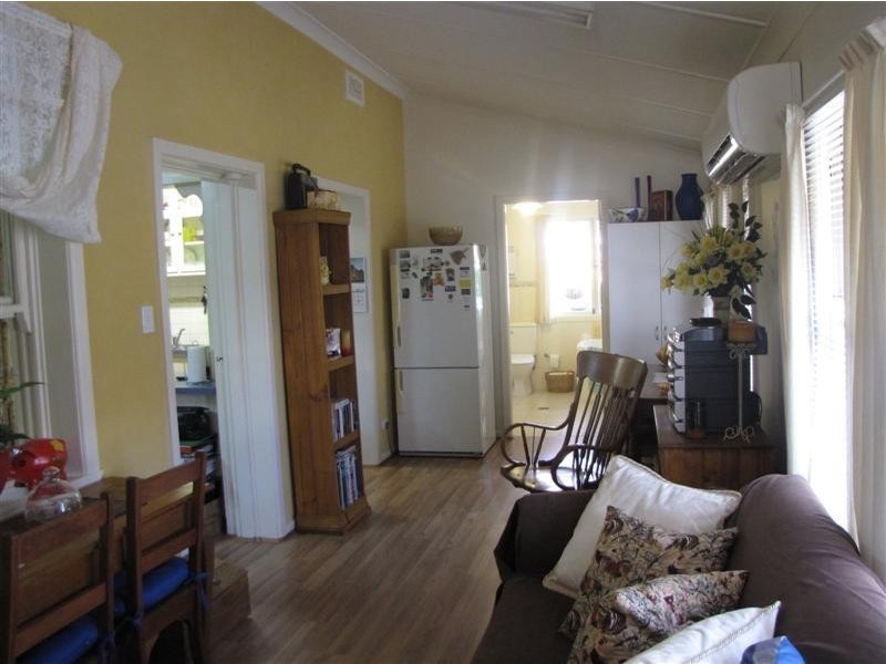 81 Tumut Street, Adelong NSW 2729