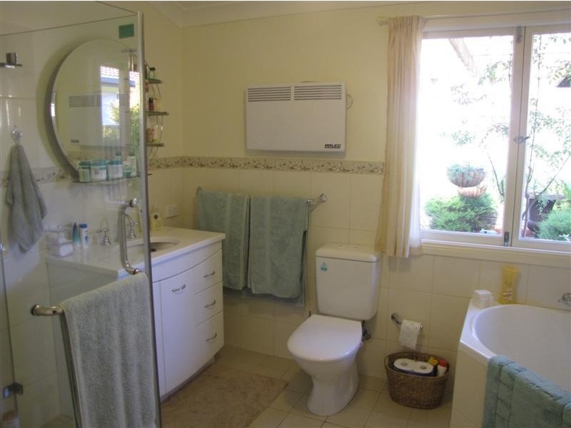 81 Tumut Street, Adelong NSW 2729