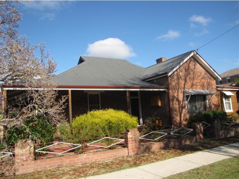 81 Tumut Street, Adelong NSW 2729