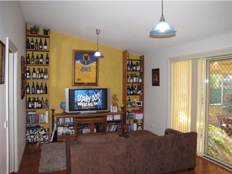 18 Lockhart Street, Adelong NSW 2729