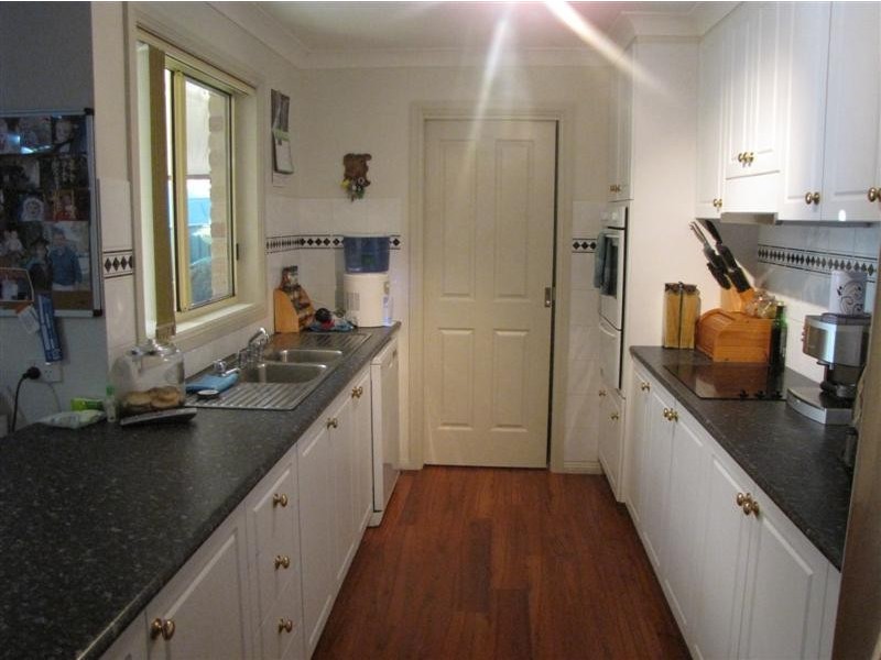 18 Lockhart Street, Adelong NSW 2729