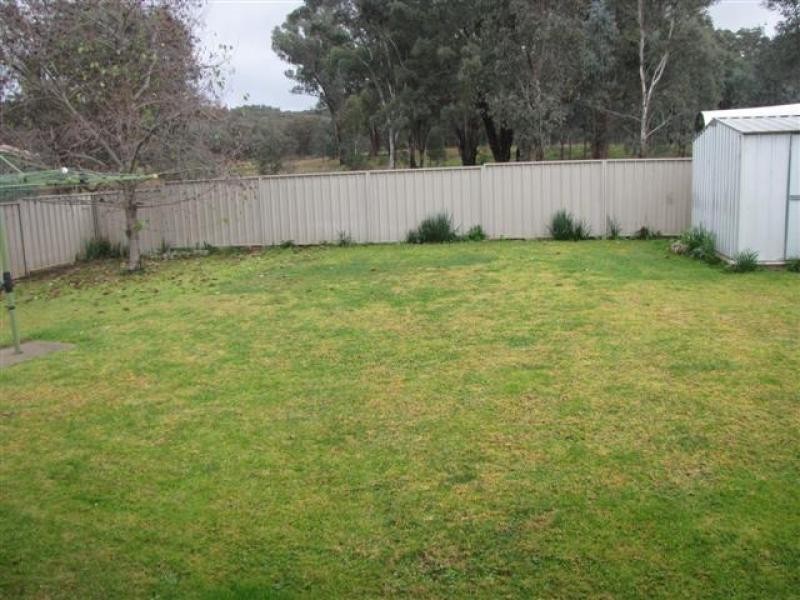24 Martin Place, Tumut NSW 2720