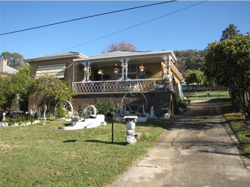 36 Corralyn Avenue, Batlow NSW 2730