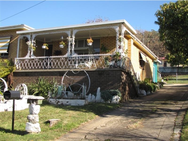 36 Corralyn Avenue, Batlow NSW 2730
