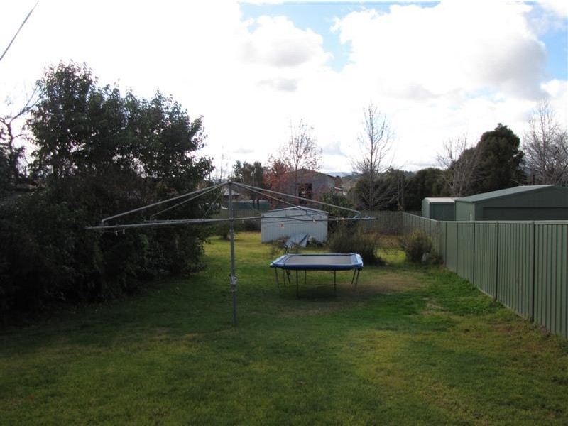 72 Russell Street, Tumut NSW 2720
