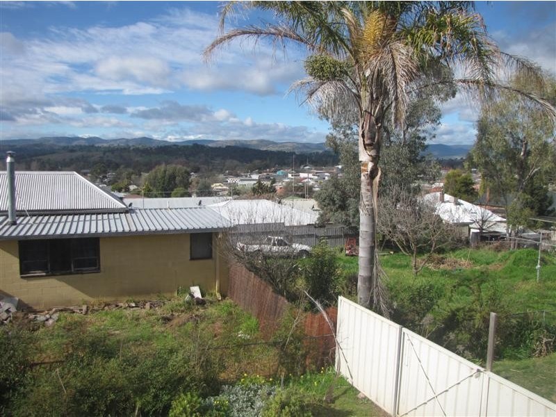 44 Carey Street, Tumut NSW 2720