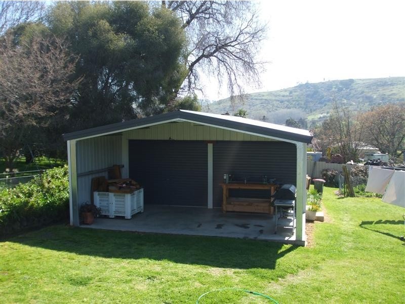 104 Lockhart Street, Adelong NSW 2729