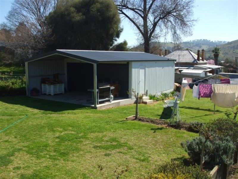 104 Lockhart Street, Adelong NSW 2729