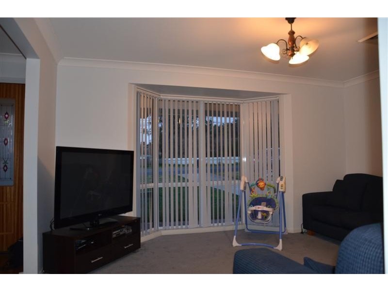 10 Fairway Drive, Tumut NSW 2720