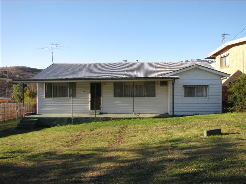44 Lockhart Street, Adelong NSW 2729