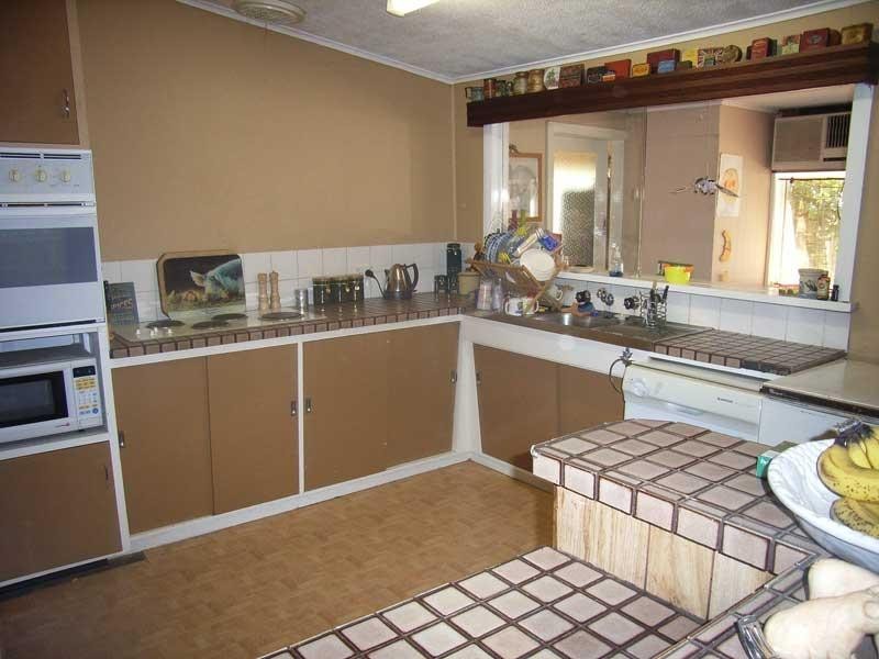 14 FOSTER STREET, BENAMBRA, Benambra VIC 3900