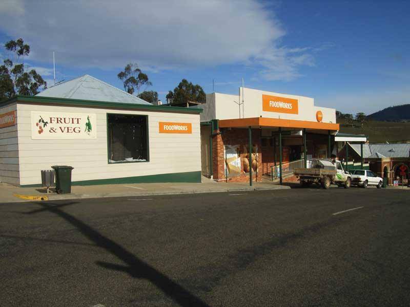 147 DAY AVENUE, OMEO VIC 3898, Omeo VIC 3898