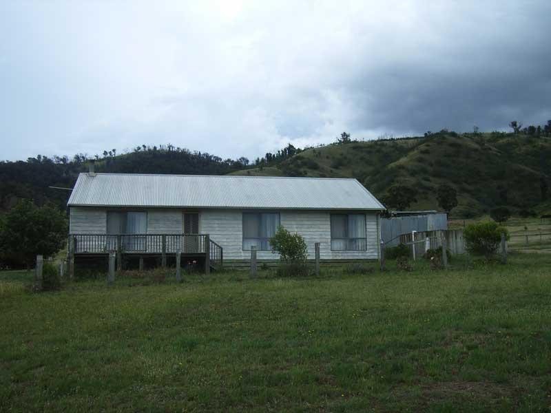 529 OMEO VALLEY ROAD, Omeo VIC 3898