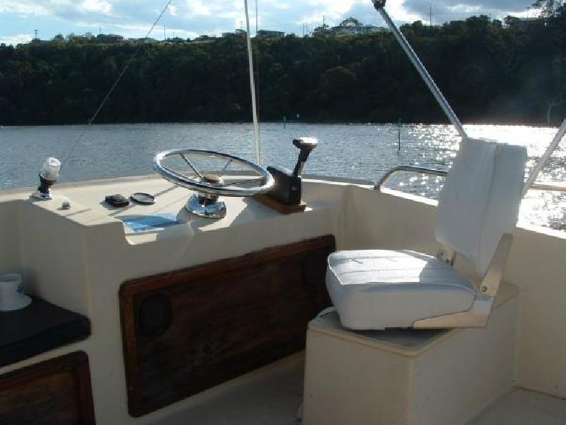 38 MARINE, Lakes Entrance VIC 3909