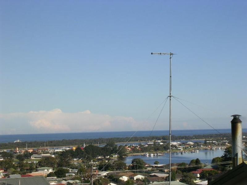 8 GRANDVIEW ROAD, Lakes Entrance VIC 3909