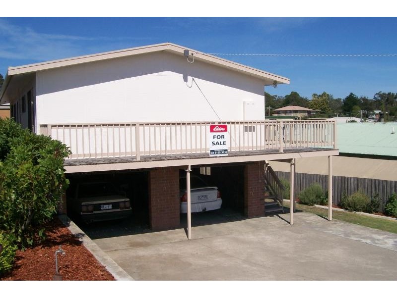 46 MCCULLOUGH ST, Lakes Entrance VIC 3909
