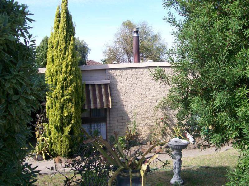 41 CAPES RD, Lakes Entrance VIC 3909