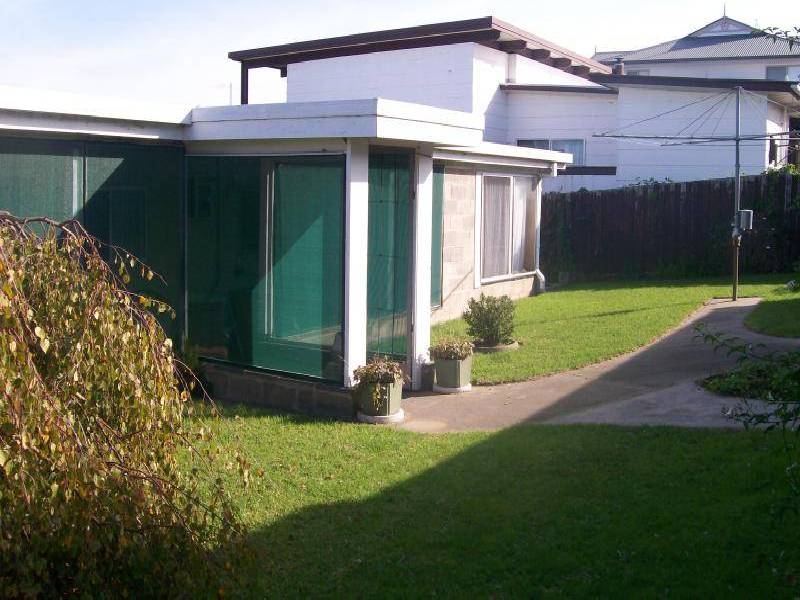 28 O’NEILLS RD, Lakes Entrance VIC 3909