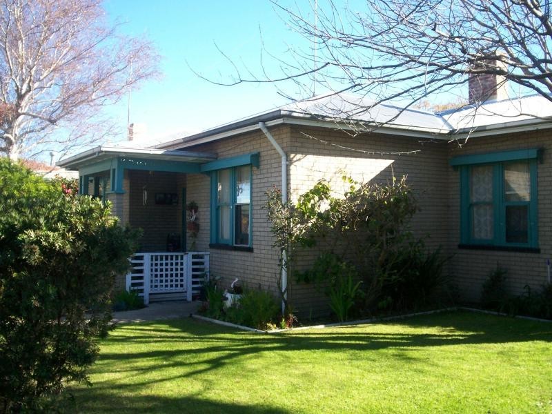 7 BULMER STREET, Lakes Entrance VIC 3909