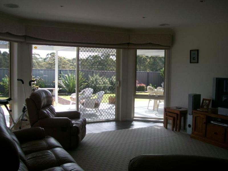 25 TRANQUIL COURT, Lakes Entrance VIC 3909