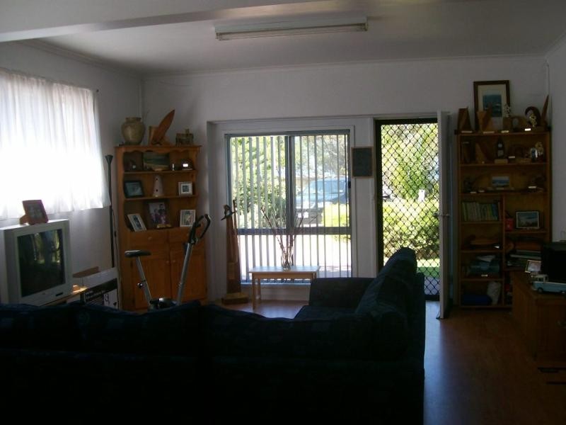 53 OCEAN VIEW PARADE, Lakes Entrance VIC 3909