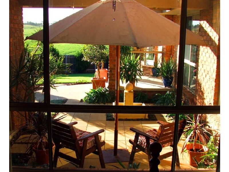 62 STIRLING DRIVE, Lakes Entrance VIC 3909