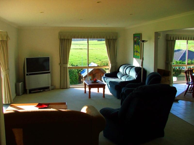 62 STIRLING DRIVE, Lakes Entrance VIC 3909