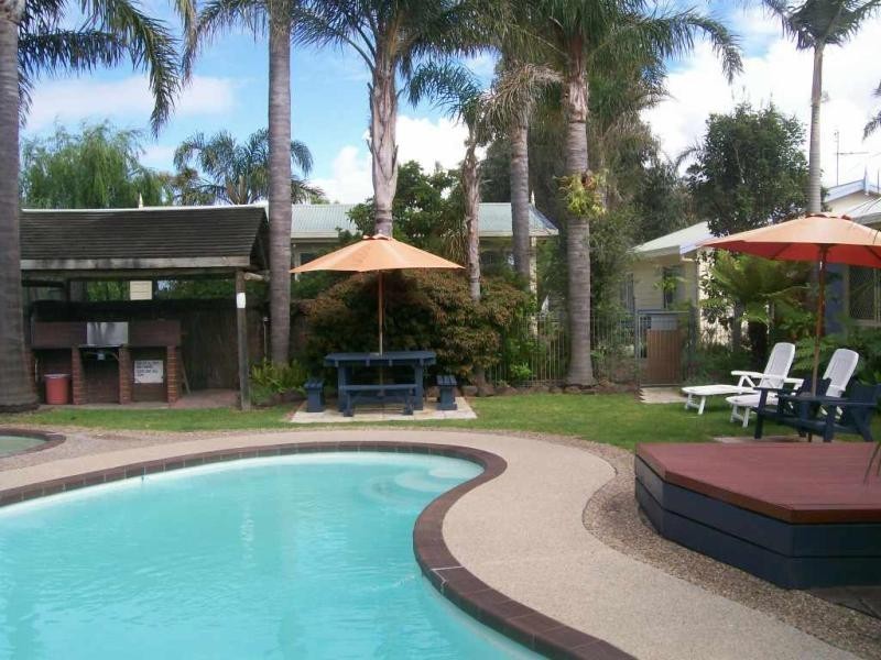 1 MERRANGBAUR STREET, Lakes Entrance VIC 3909