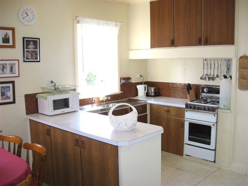 36 CARPENTER STREET, Lakes Entrance VIC 3909